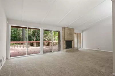 705 Edgewater Trail NW, Sandy Springs, GA 30328 - Photo 13