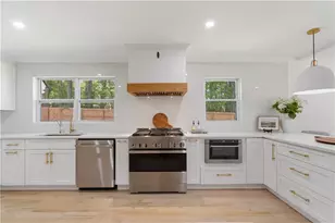 403 Rockbridge Road SW, Lilburn, GA 30047 - Photo 15