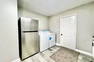 511 Emily Pl NW, Atlanta, GA 30318 - Photo 7