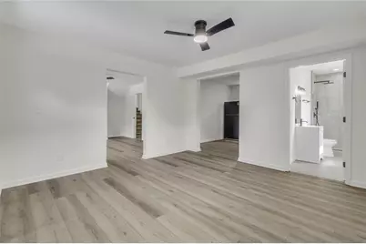 3706 Chesapeake Way, Atlanta, GA 30344 - Photo 31