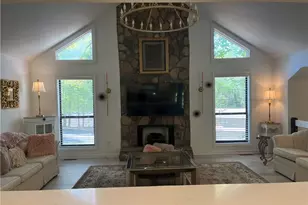 8555 Colony Club Dr, Alpharetta, GA 30022 - Photo 25