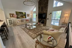 8555 Colony Club Dr, Alpharetta, GA 30022 - Photo 17