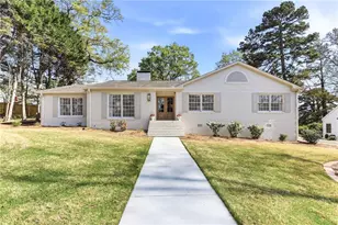 1104 Lanier Ave, Gainesville, GA 30501 - Photo 1