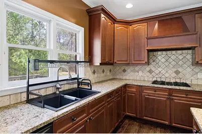 832 Dolly Avenue, Atlanta, GA 30331 - Photo 13