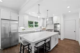 3975 Peachtree Dunwoody Rd NE, Atlanta, GA 30342 - Photo 11