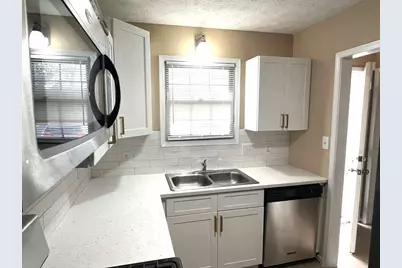 2378 Cove Road, Lithonia, GA 30058 - Photo 9