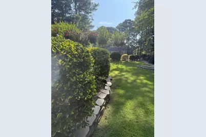 5382 Lanford Springs Court, Lilburn, GA 30047 - Photo 5