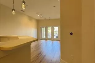 799 Hammond Dr, Atlanta, GA 30328 - Photo 3