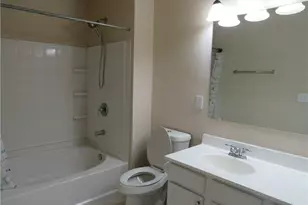 2240 Landing Ridge Dr, Duluth, GA 30097 - Photo 5