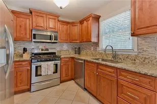 1014 Brentmoor Ln NW, Kennesaw, GA 30144 - Photo 9