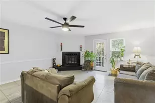 6103 Cobblestone Ct, Douglasville, GA 30134 - Photo 5