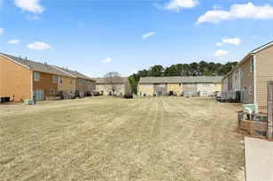 1947 Lakeshore Overlook Cir NW, Kennesaw, GA 30152 - Photo 37