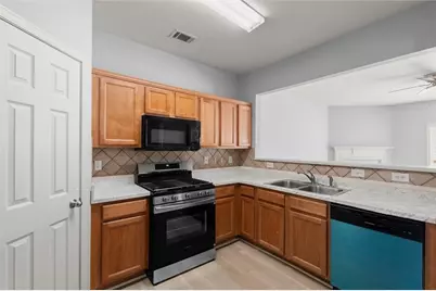 1947 Lakeshore Overlook Circle NW, Kennesaw, GA 30152 - Photo 13