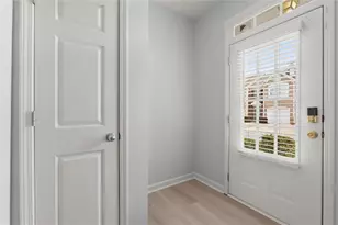 1947 Lakeshore Overlook Cir NW, Kennesaw, GA 30152 - Photo 5