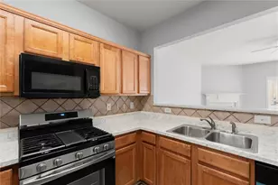 1947 Lakeshore Overlook Cir NW, Kennesaw, GA 30152 - Photo 11