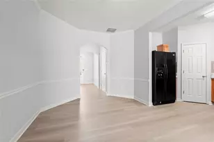 1947 Lakeshore Overlook Cir NW, Kennesaw, GA 30152 - Photo 15