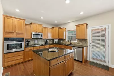 4689 Lantern Court, Lithonia, GA 30038 - Photo 9