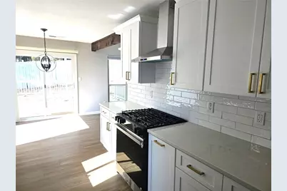 10085 Old Woodland Entry, Johns Creek, GA 30022 - Photo 13