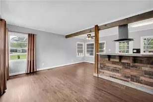 58 Andrew Jackson St, Commerce, GA 30529 - Photo 3