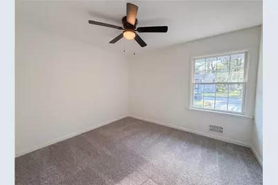 1010 Buckhurst Drive, Atlanta, GA 30349 - Photo 11