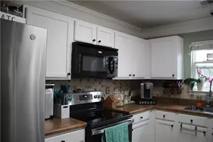 2915 Englewood Dr, Cumming, GA 30040 - Photo 9