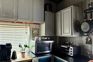 334 Atlanta St, Barnesville, GA 30204 - Photo 13