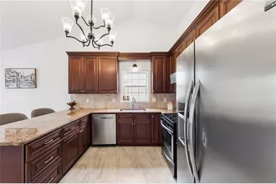 1316 Mandalay Court SW, Lilburn, GA 30047 - Photo 19