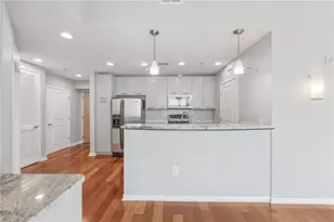 3324 Peachtree Rd NE, Atlanta, GA 30326 - Photo 19