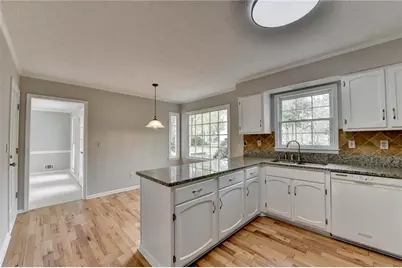 2451 Meadowglen Trail, Snellville, GA 30078 - Photo 25