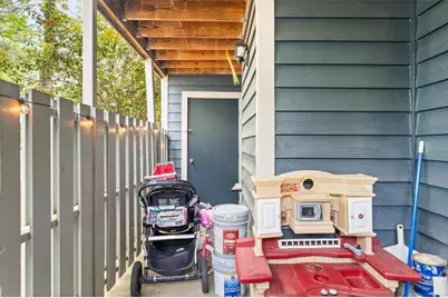 1359 N Crossing Drive NE, Atlanta, GA 30329 - Photo 17