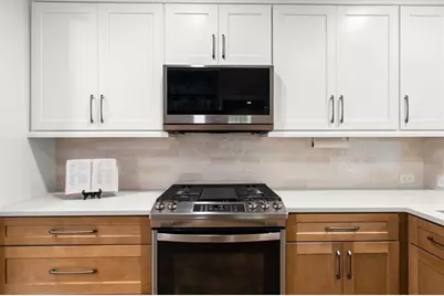 1359 N Crossing Drive NE, Atlanta, GA 30329 - Photo 9