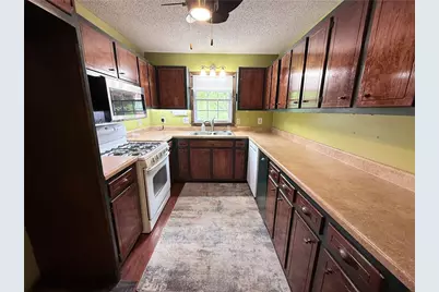 3033 Riviera Drive NW, Conyers, GA 30012 - Photo 11