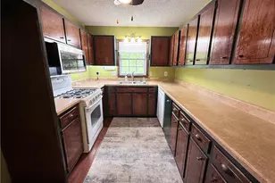 3033 Riviera Dr NW, Conyers, GA 30012 - Photo 11