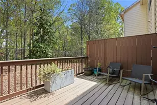 1581 Liberty Pkwy NW, Atlanta, GA 30318 - Photo 11