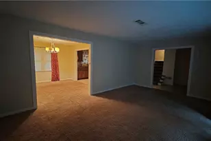 5251 Greenpoint Dr, Stone Mountain, GA 30088 - Photo 13