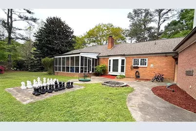 945 Poplar Street, Monroe, GA 30655 - Photo 5