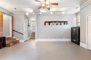 945 Poplar St, Monroe, GA 30655 - Photo 25