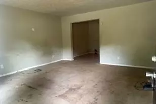 4911 Martins Crossing Rd, Stone Mountain, GA 30088 - Photo 3