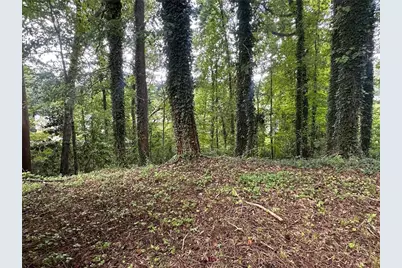 4911 Martins Crossing Road, Stone Mountain, GA 30088 - Photo 13