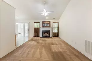 1402 Bridgewater Branch, Stone Mountain, GA 30088 - Photo 9