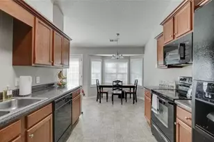 1281 Key Manor Ln, Lawrenceville, GA 30045 - Photo 7