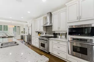 330 N Peachtree Pkwy, Peachtree City, GA 30269 - Photo 15