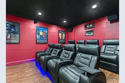 330 N Peachtree Parkway, Peachtree City, GA 30269 - Photo 9