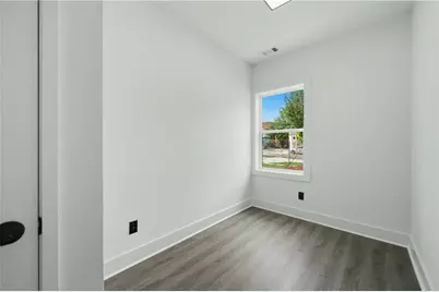 111 Joseph E Lowery Boulevard NW, Atlanta, GA 30314 - Photo 5