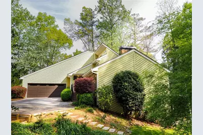 2990 Ascot Lane, Roswell, GA 30076 - Photo 3