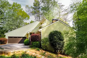 2990 Ascot Ln, Roswell, GA 30076 - Photo 3