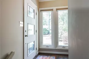 2990 Ascot Ln, Roswell, GA 30076 - Photo 9