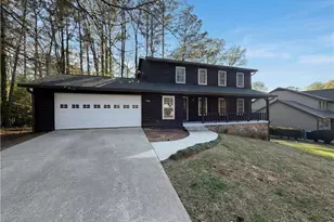 300 Martingale Dr, Peachtree City, GA 30269 - Photo 1