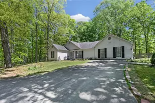 365 Cook Dr, Ellenwood, GA 30294 - Photo 3