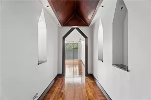 2660 Peachtree Rd NW, Atlanta, GA 30305 - Photo 1